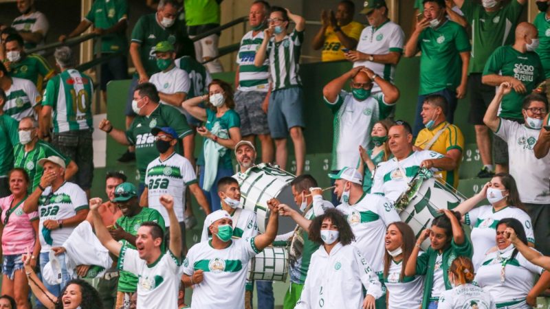 O retorno do público aos estádios brasileiros destaca um problema no horário dos jogos