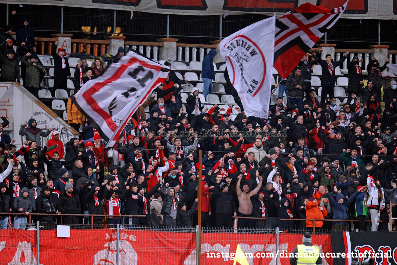 Torcida Dinamo Bucuresti 2022