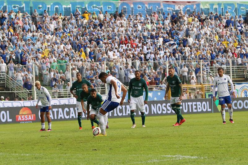 Caldense afunda no Campeonato Mineiro e preocupa o torcedor
